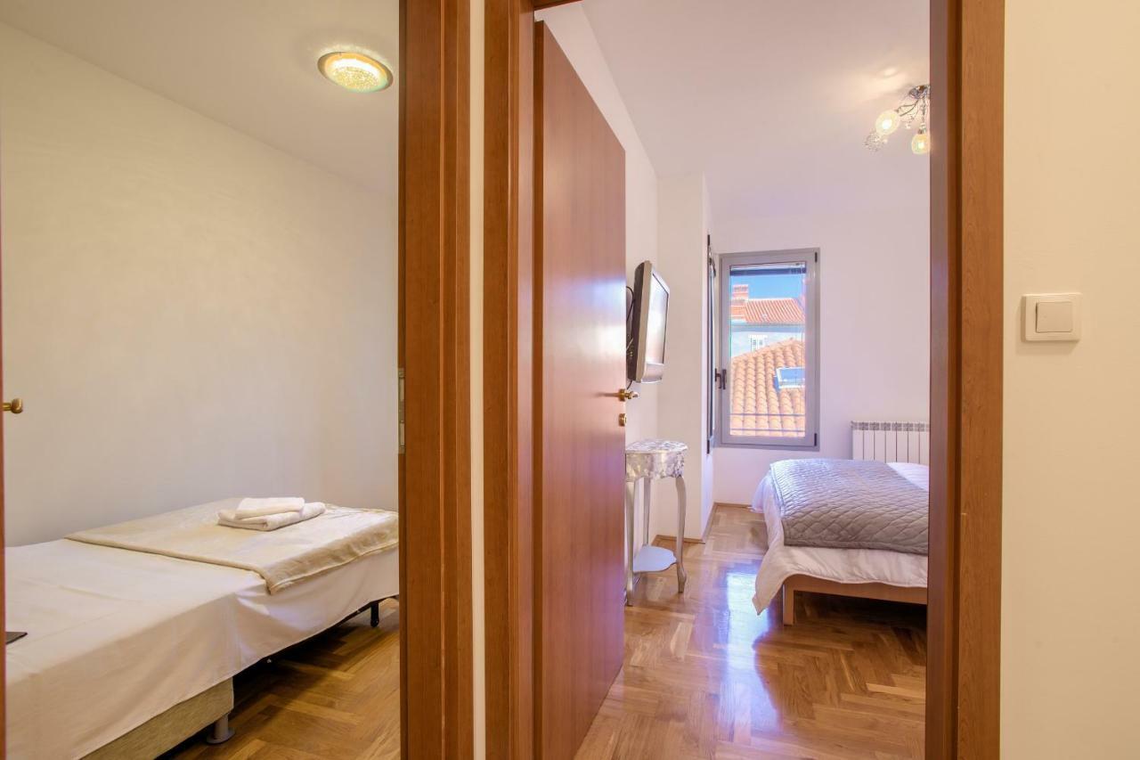 Apartment San Rocco Center Пула Екстер'єр фото